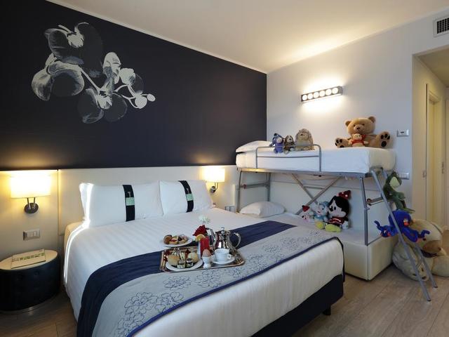 фото отеля Holiday Inn Milan Nord Zara изображение №5