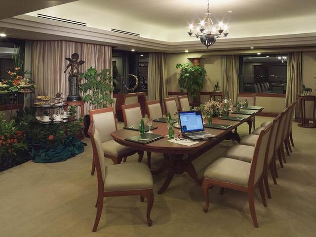 фотографии отеля Chaophya Park Hotel изображение №15
