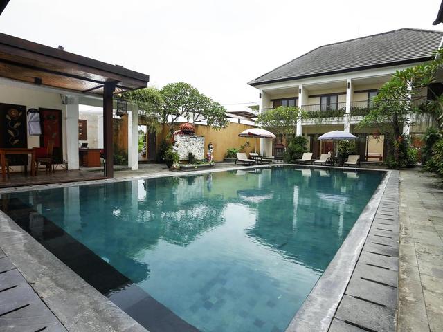 фото Uma Sri Bali Hotel изображение №18