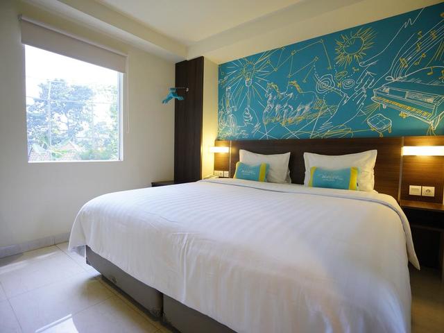 фото Meize Hotel Bandung изображение №18