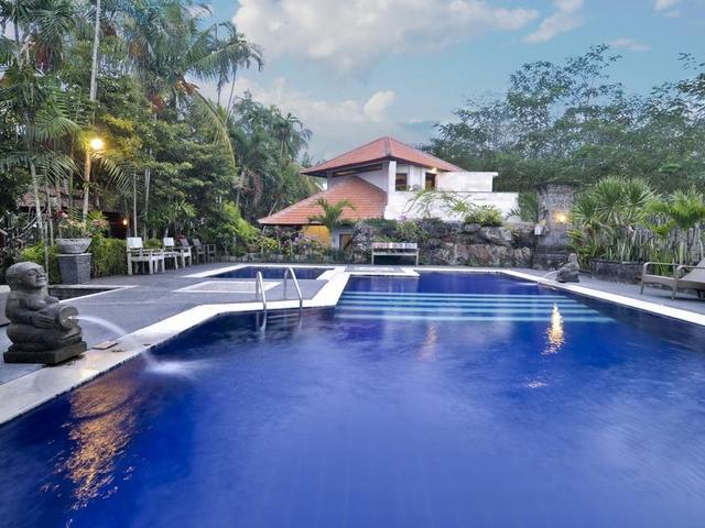 фото отеля Taman Harum Cottages изображение №1