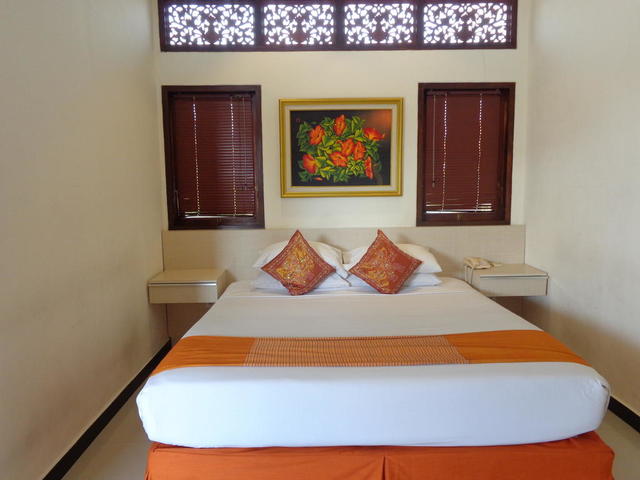 фото The Batu Belig Hotel & Spa изображение №34