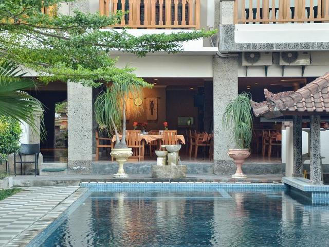 фото отеля Taman Rosani Hotel изображение №1