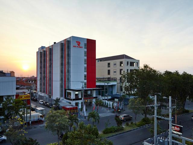 фото отеля Red Planet Surabaya (ex. Tune Surabaya) изображение №1