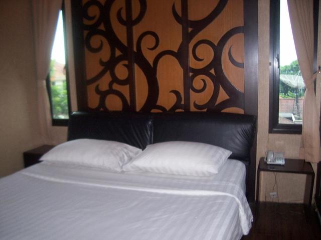 фото отеля Istana Permata Ngagel изображение №5