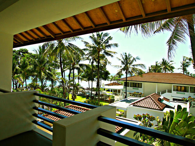 фотографии отеля Legong Keraton Beach изображение №19
