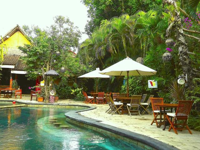 фотографии отеля Puri Cendana Resort изображение №7