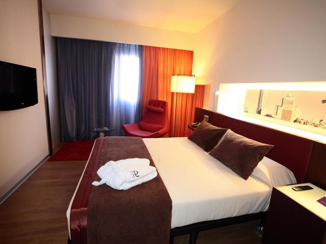 фото отеля Ayre Gran Hotel Colon изображение №21