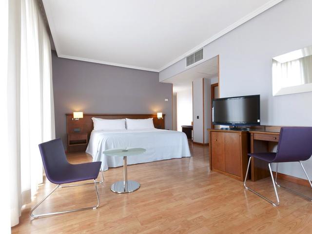 фото Tryp Madrid Cibeles изображение №26