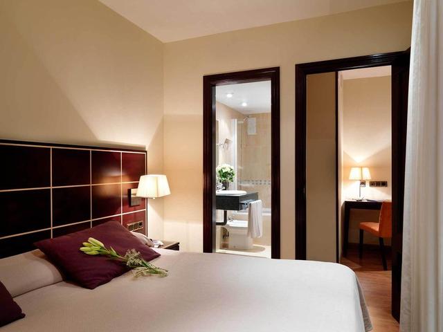 фото отеля Eurostars Madrid Gran Via (ex. Exe Hotel El Coloso; El Coloso) изображение №29