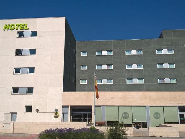 фото отеля B&B Hotel Madrid (ex. Holiday Inn Express Madrid-Airport) изображение №1