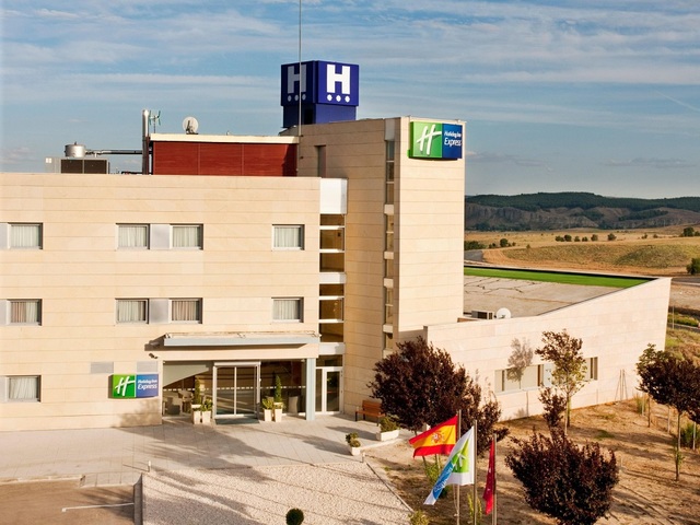 фото отеля Holiday Inn Express Madrid-Rivas изображение №1