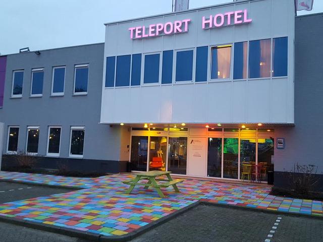фото отеля Amsterdam Teleport Hotel изображение №1