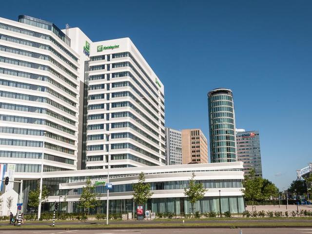 фото отеля Holiday Inn Express Amsterdam - Arena Towers изображение №1