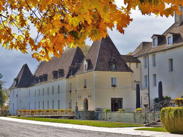 фото Chateau De Gilly изображение №2