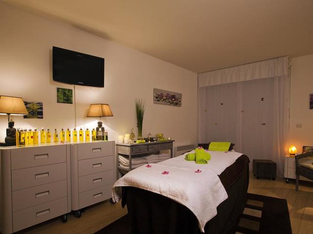 фотографии Residhome Appart Hotel Carrieres La Defense (ex. Residhome Appart Hotel Seine Saint Germain) изображение №16