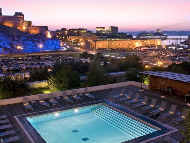 фото отеля Radisson Blu Hotel Marseille Vieux Port изображение №1