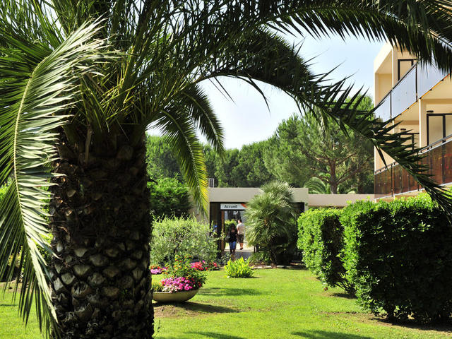 фото отеля Pierre & Vacances Residence Les Jardins Ombrages изображение №5
