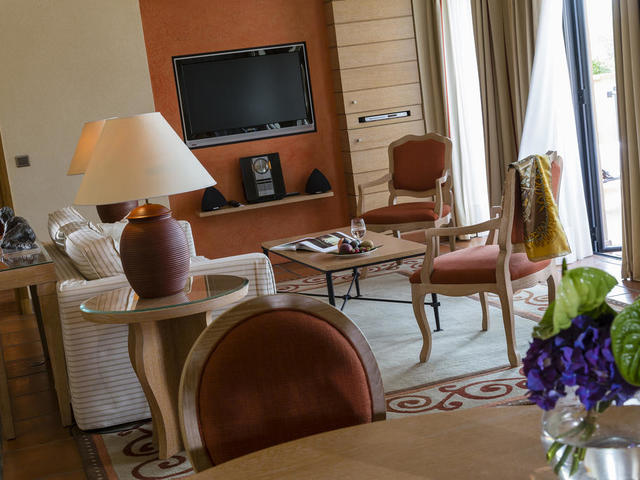 фотографии Terre Blanche Hotel Spa Golf Resort (ех. Four Seasons Resort Provence et Terre Blanche) изображение №88