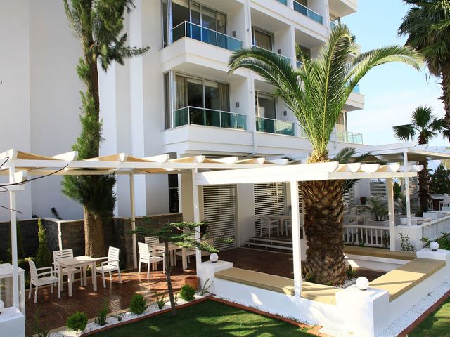 фото отеля Supreme Beach Hotel (ex. Munamar Beach Residence; Efes Inn) изображение №77