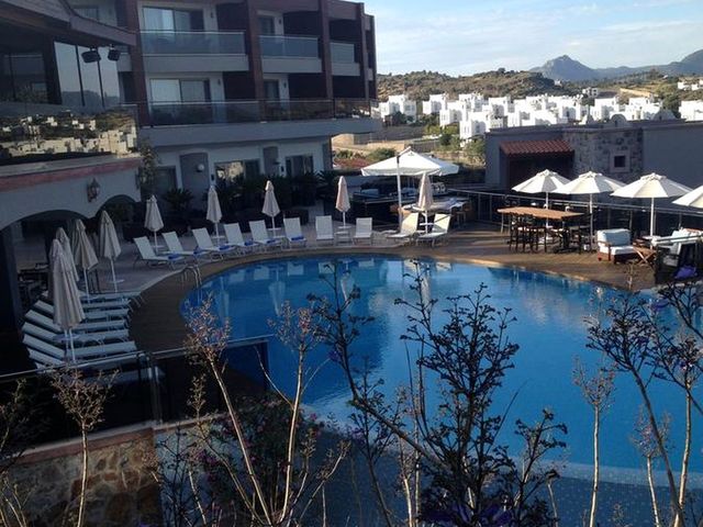 фото отеля Temenos Luxury Suites Hotel & Spa изображение №17