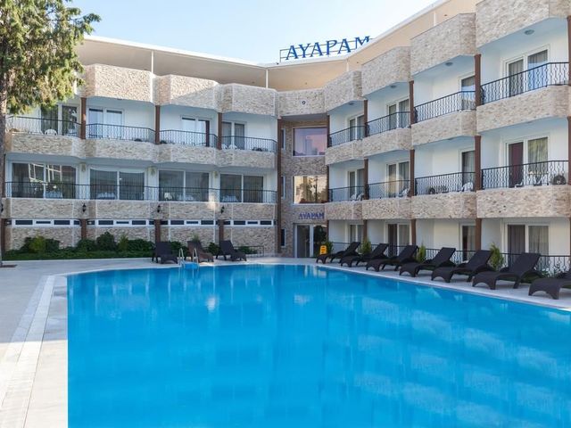 фото отеля Ayapam Hotel изображение №1