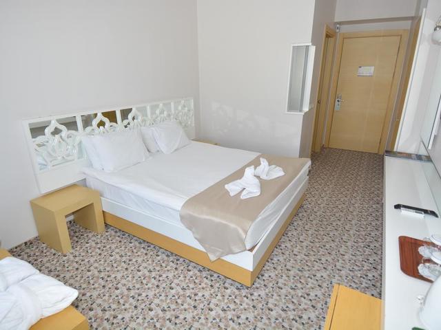 фото Tripolis Hotel изображение №26