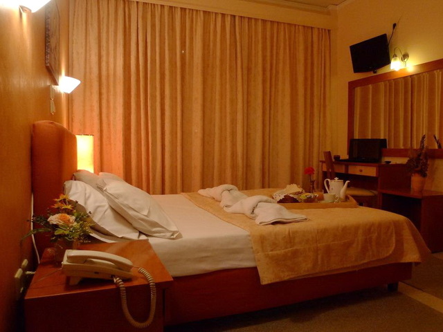 фото Hotel Ikaros изображение №14