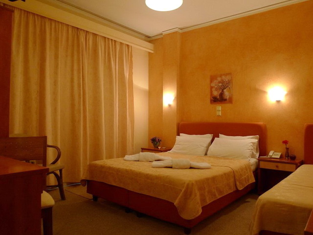 фото отеля Hotel Ikaros изображение №5