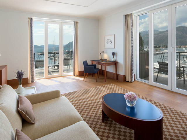 фотографии Regent Porto Montenegro изображение №20