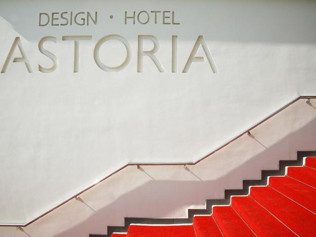 фотографии Hotel Astoria by OHM Group (ex. Design Hotel Astoria) изображение №4