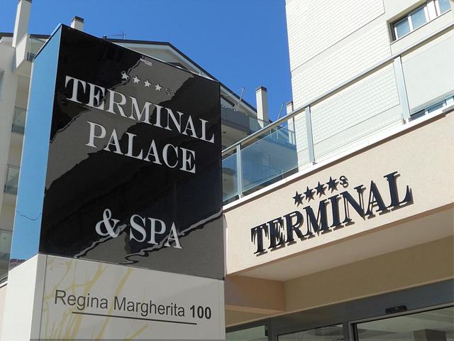 фотографии отеля Terminal Palace & Spa изображение №23