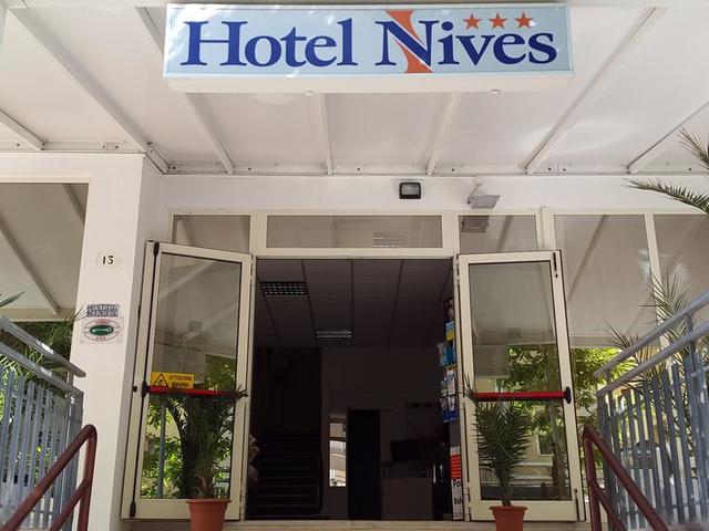 фото отеля Nives изображение №21