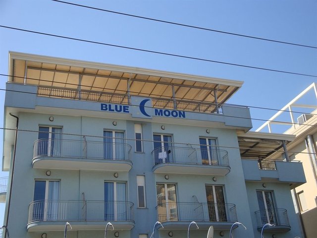 фото Blue Moon изображение №6