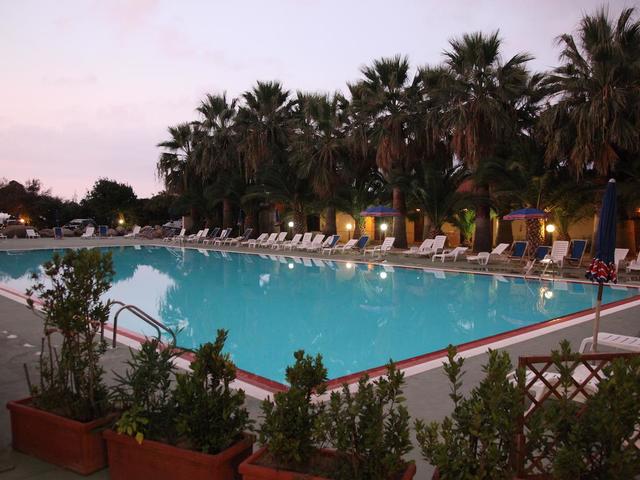 фото Baia delle Sirene Beach Resort (ex. Club Capo Sant'Irene) изображение №42