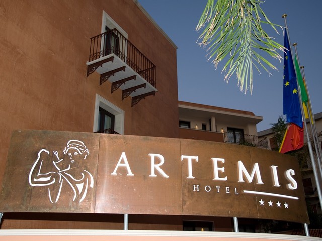 фотографии Artemis Hotel изображение №44