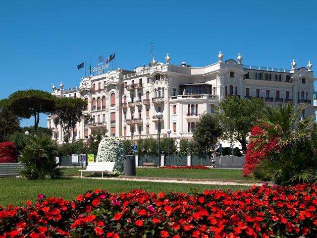 фотографии отеля Grand Hotel Rimini изображение №3