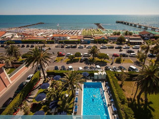 фото отеля Excelsior Hotel, Marina di Massa изображение №1