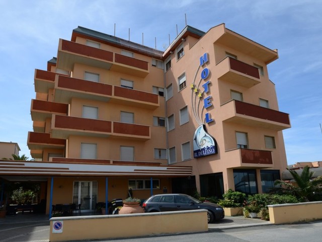 фото отеля Il Delfino Hotel San Vincenzo изображение №1