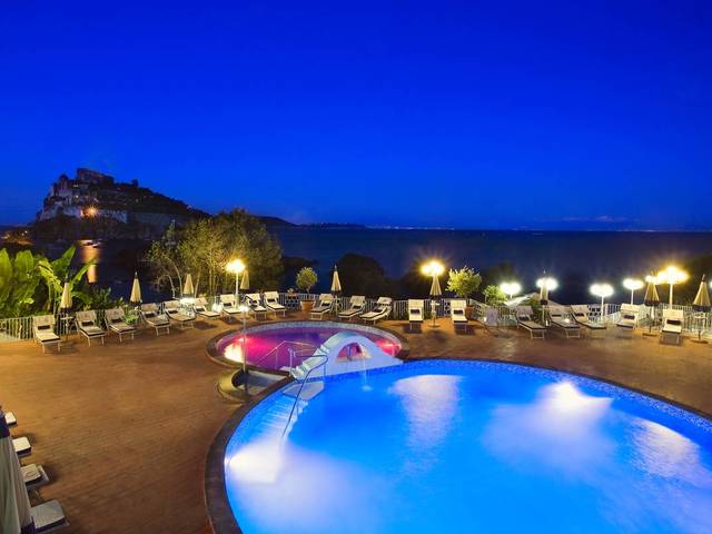 фотографии Delfini Strand Hotel Terme изображение №8