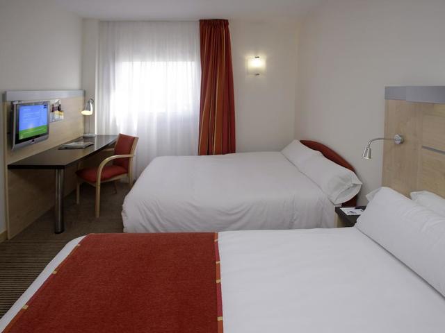 фото отеля Holiday Inn Express Malaga Airport изображение №5