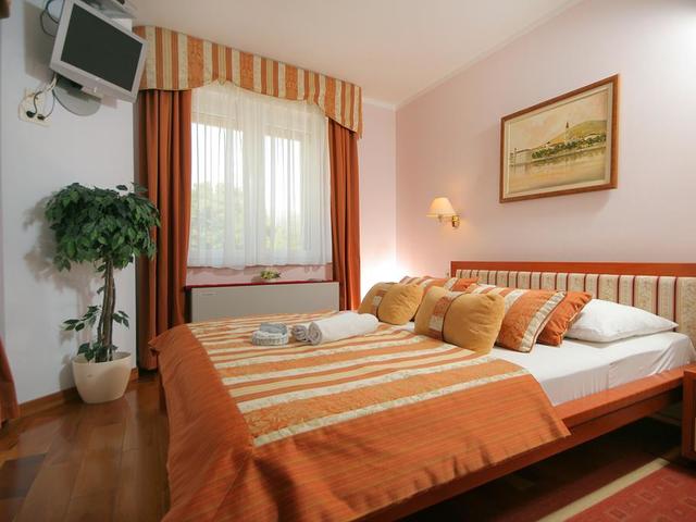 фотографии Hotel - Restaurant Trogir изображение №16