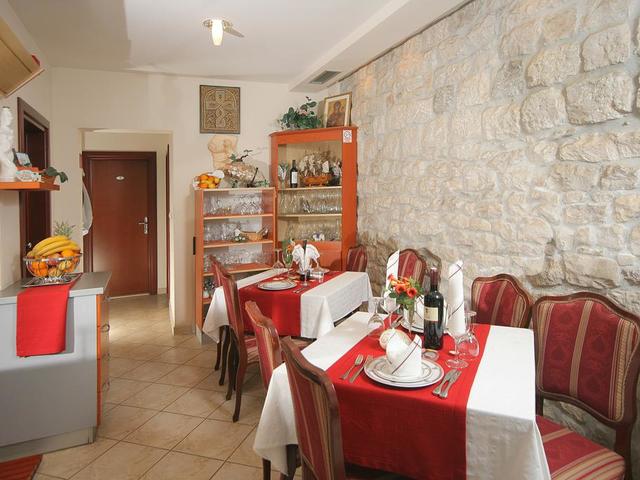 фото отеля Hotel - Restaurant Trogir изображение №13