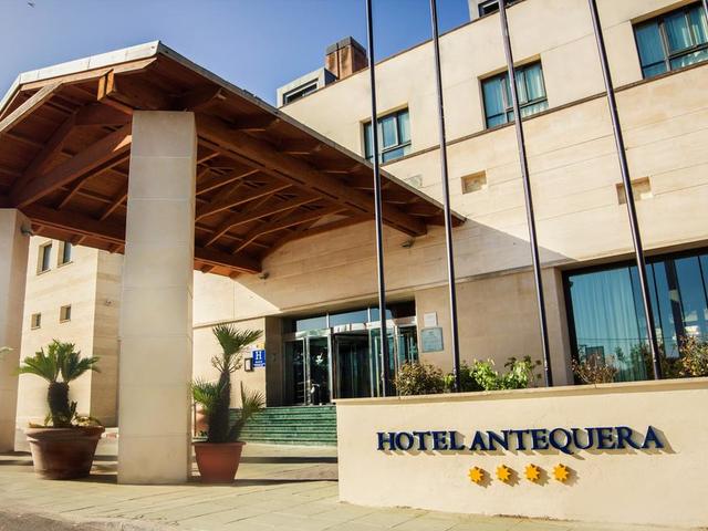 фото отеля Antequera Golf изображение №1