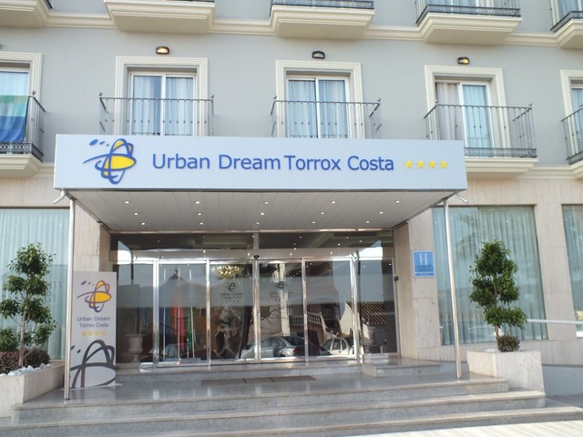 фото отеля Urban Dream Torrox Costa (ex. Torre Arena) изображение №1