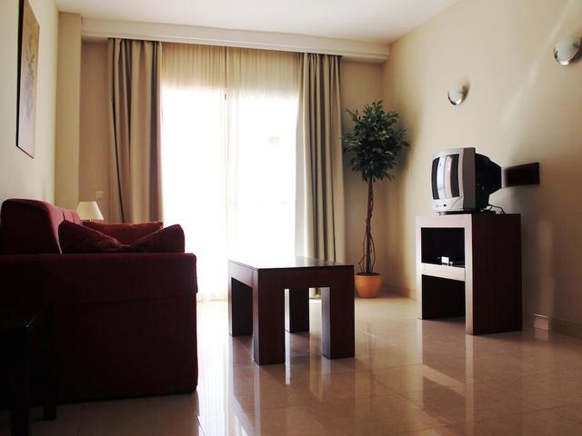 фото отеля Anoreta Apartments изображение №5
