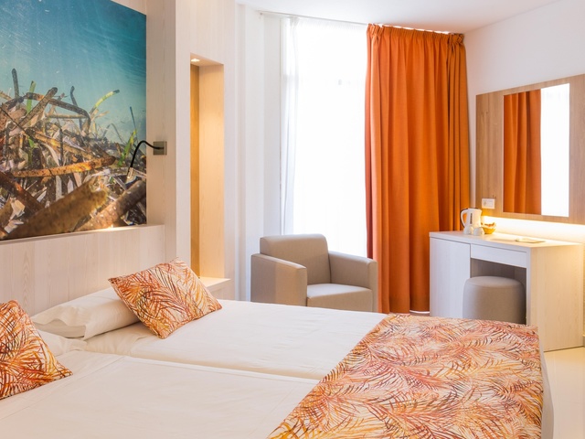 фотографии Sirenis Cala Llonga Resort (ex. Sirenis Hotel Playa Imperial & Playa Dorada) изображение №12