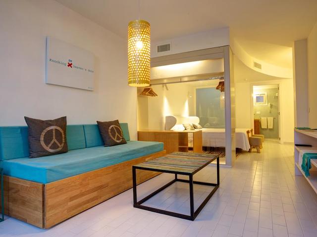 фото Santos Ibiza Coast Suites (ex. Tur Palas Apartments) изображение №18