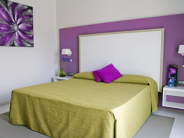 фото отеля The Purple by Ibiza Feeling изображение №13