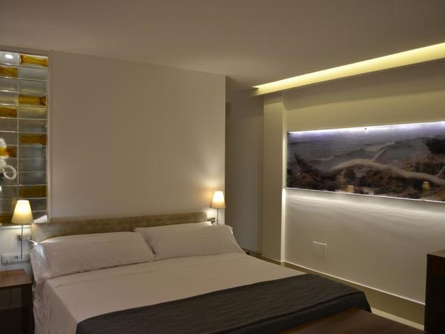 фото Hotel Marfil изображение №2